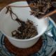 El té negro alivia el dolor de estómago